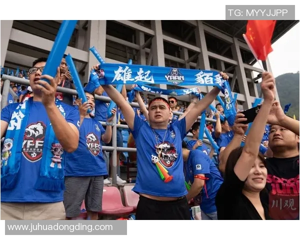 足球明星钓鱼庆祝动作引发热议球场内外的趣味瞬间与球迷互动 足球明星钓鱼庆祝动作引发热议球场内外的趣味瞬间与球迷互动