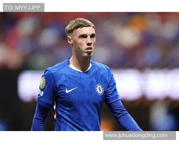 蓝色球衣下的帅气足球明星盘点与他们的精彩瞬间回顾 蓝色球衣下的帅气足球明星盘点与他们的精彩瞬间回顾